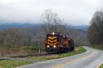 GSMR 1755 & 711 lead a train westbound